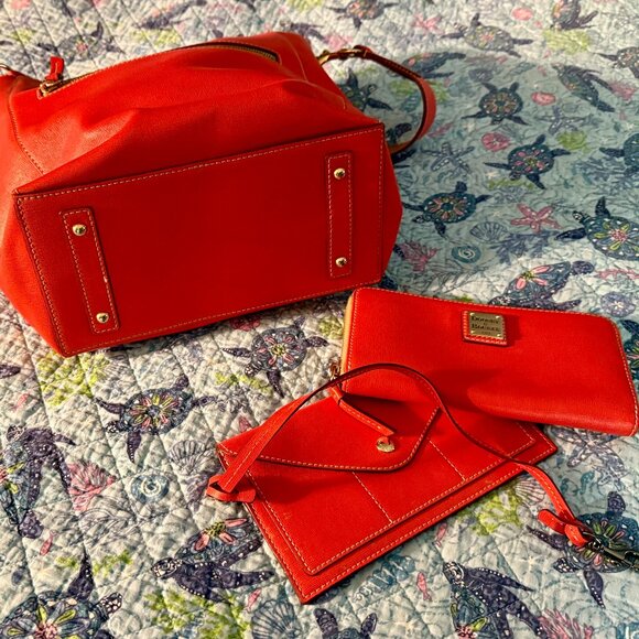 Dooney & Bourke Ashby GeraniumTote w Wallet - Picture 9 of 13